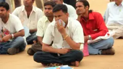लोग