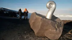 El memorial Koru, en la Antártida
