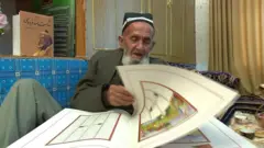 سفر به تاجیک آباد؛ عشق به شاهنامه در خانه کهنسالترین ساکن شهر، زنده است