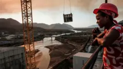 مهندسة إثيوبية في سد النهضة
