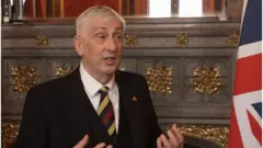 Sir Lindsay Hoyle thumb