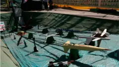 نماذج لطائرات بلا طيار عرضها الحوثيون في اليمن.