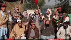 تحریک انصاف لاريون