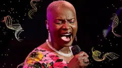 Angélique Kidjo ari mu baririmbe muri iki gitaramo