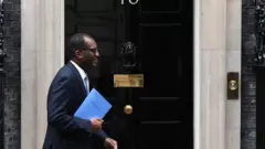 Kwasi Kwarteng, ministro de Economía de Reino Unido