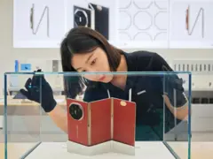 華為三折疊手機Mate XT發佈：中國技術是否已突破美國制裁