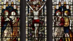Para pesquisadores, morte na crucificação ocorreu ou por falta de ar com 'dores gigantescas no corpo todo' ou por infarto do miocárdio.