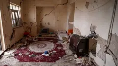 ایران: زلزله زدگان بی‌سرپناه سی سخت و سرمای جانکاه شب‌ها