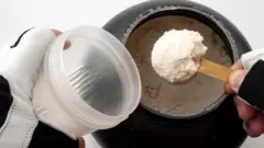 مسحوق البروتين