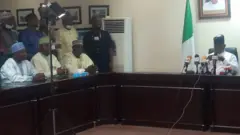 Di union leaders and Govnor Yahaya Bello for di meeting