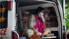 করোনাভাইরাসে বুধবারও ১১ হাজারের বেশি মানুষ আক্রান্ত হয়েছে।