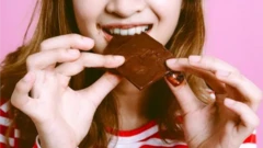 กินชอคโกแลต