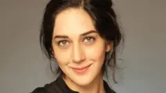 زهرا امیرابراهیمی