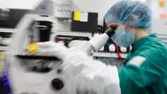 работа над вакциной