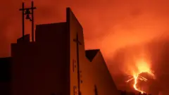 Извержение вулкана Кумбре-Вьеха