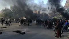 اعتراض‌ها به کم‌آبی و انتقال آب در اصفهان