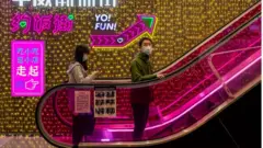 顧客坐電梯