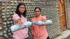 नमिता कपाळे आणि कल्याणी भारंबे