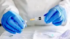 টিকা তৈরিতে বহু গবেষণা চলছে সারা বিশ্বে।