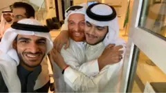 الشاب السعودي المختطف سابقا يتحدث عن خاطفته لأول مرة