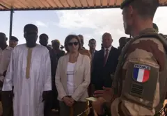 Le ministre nigérien de la défense Kalla Moutari donne les raisons du départ de l'armée française de sa base de Madama (Niger).