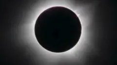Hibridno pomračenje Sunca