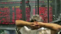 عرضه سهام پالایشگاهی با تصمیم‌های متناقض همراه بوده است