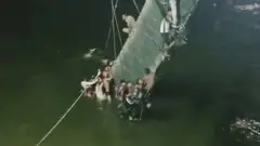 குஜராத் பாலம் விபத்து