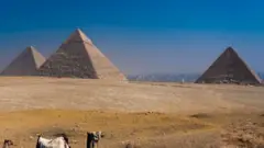 أهرامات الجيزة