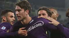 Fiorentina celebrate Dusan Vlahovic's equaliser