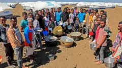 Impunzi z'abanye Ethiopia zahungiye muri Sudani zirindiriye ivyo kurya