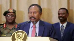 Mbere yo kuba Minisitiri w'intebe, Abdalla Hamdok yakoraga mu muryango w'abibumbye (ONU)