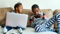 Children fit spread am