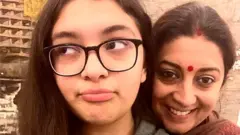 కుమార్తెతో స్మృతి ఇరానీ