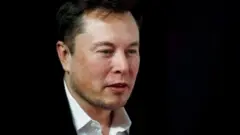 टेस्ला कार