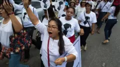 Isu sii baxyada ayaa ka dhacaya dalka oo dhan