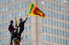 Sri Lanka: Một tổng thống bỏ trốn, một phong trào phản kháng và một đất nước khủng hoảng