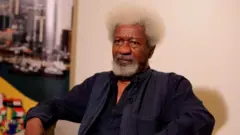 SOYINKA