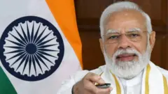 प्रधानमंत्री नरेंद्र मोदी
