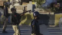 کراچی میں پولیس