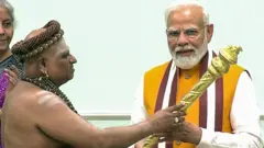 मोदी