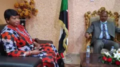 ፋቱ ቤንሱዳ (ጸጋም) ምስ ብዓል ስልጣን ሱዳን