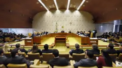 Plenário do STF retoma o julgamento de ações sobre prisão em segunda instância.