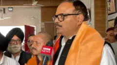 भाजपा ने योगी सरकार में कानून मंत्री ब्रजेश पाठक को अपना उम्मीदवार बनाया है.