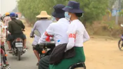 အာဏာသိမ်းအစောပိုင်းကာလတွေမှာ ကျွန်းလှမှ ဆရာ ဆရာမတွေ ဆန္ဒထုတ်ဖော်နေစဥ်