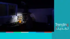 سيدة في ظلام دامس