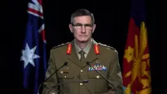 د اسټرالیا دفاع وزارت موندنې وايي، کره شواهد په لاس ورغلي چې ښيي د دغه هېواد ځانګړو ځواکونو د افغان جګړې پر مهال ۳۹ افغان ولسي وګړي بې قانونه وژلي دي.