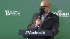 Dimas Covas fala em coletiva de imprensa