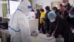 La Chine construit un hôpital en six jours pour répondre au coronavirus.