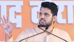 वरूण सरदेसाई